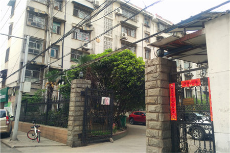 城北翠湖天地3室2厅1卫146万113m2出售